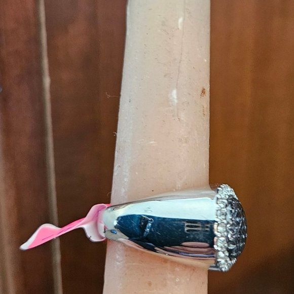 Lia sophia ring - Picture 2 of 2